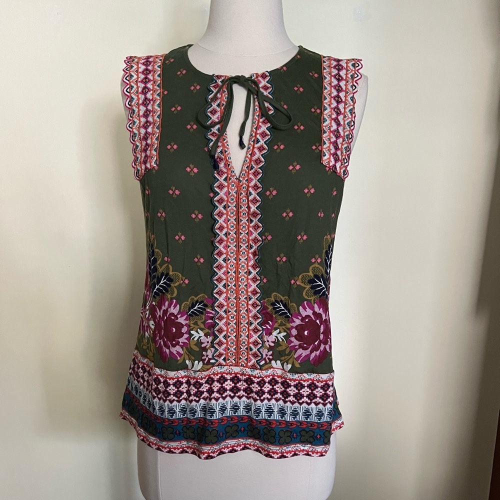 Anthropologie tank with ribbon detail